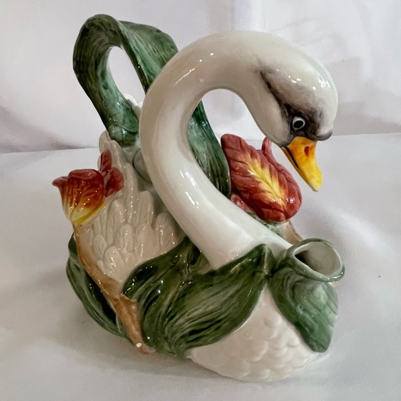 Fitz and Floyd Swan with Tulips Teapot/Pitcher - Picture 2 of 12